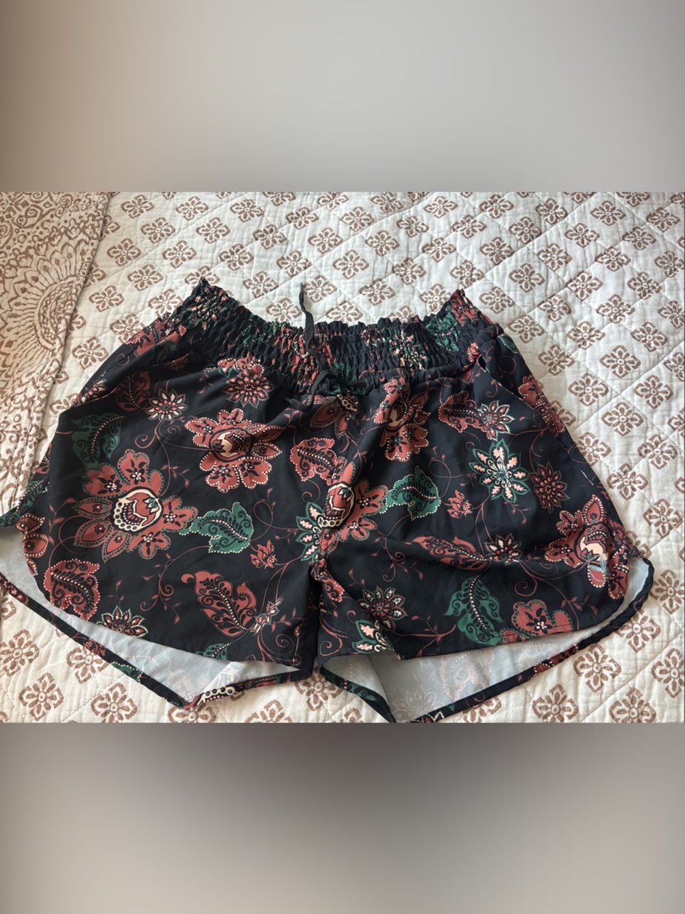 Carve Designs Black Floral Print Women's Shorts